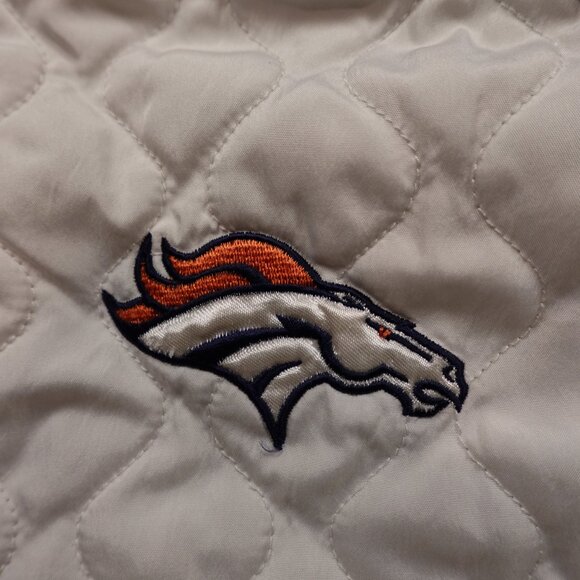 NFL Team Apparel Denver Broncos Quilted Jacket Women’s Large White Orange Warm - Picture 2 of 14